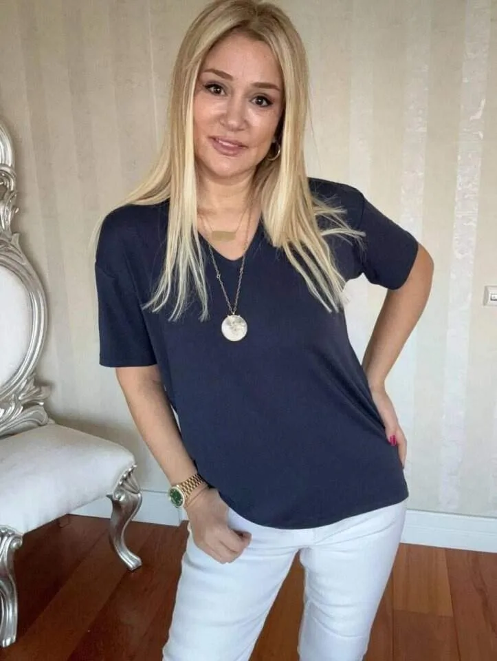 Kadın Kısa Kollu V Yaka Bluz