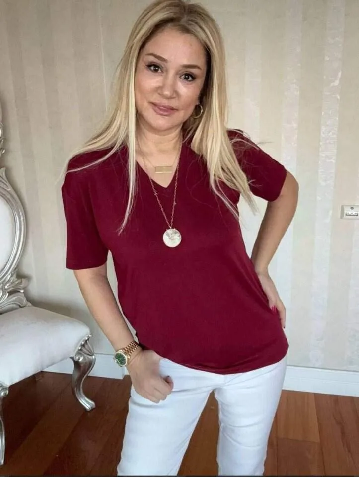 Kadın Kısa Kollu V Yaka Bluz