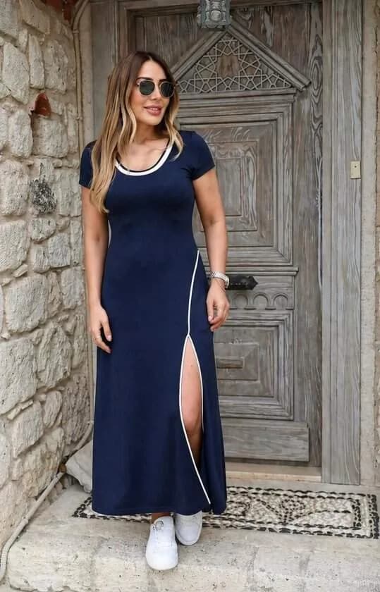 Kadın Kısa Kollu Yuvarlak Yaka Beyaz Yırtmaç Detaylı Viskon Tam Boy Elbise