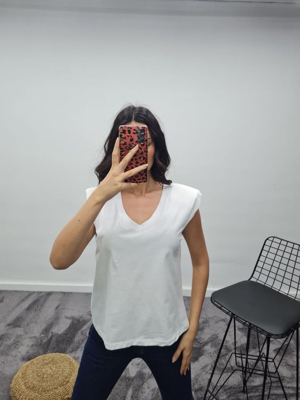 Vatkalı V Yaka T-Shirt - Beyaz