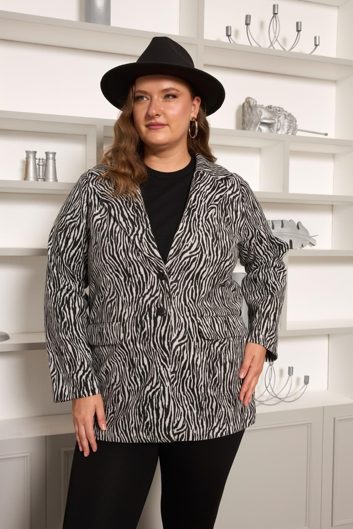 Zebra Desenli Büyük Beden Ceket Gri