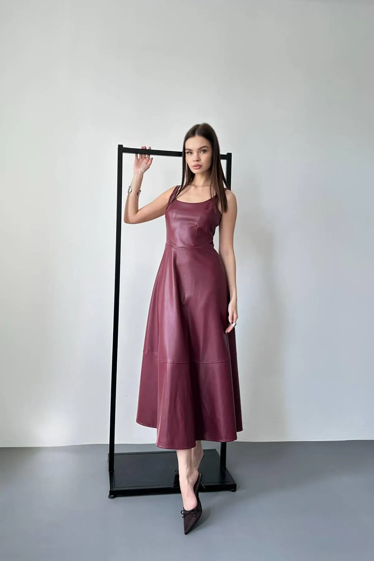 Bordo Askılı Deri Elbise - Bordo